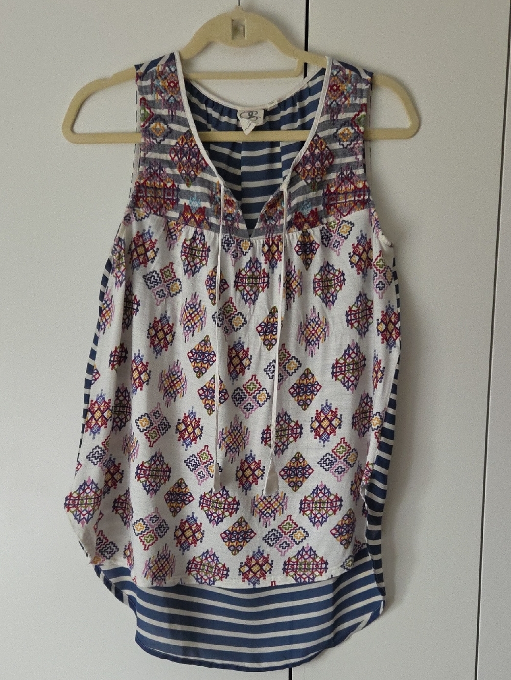 Striped Back Embroidered Sleeveless Tank Top - White/Blue